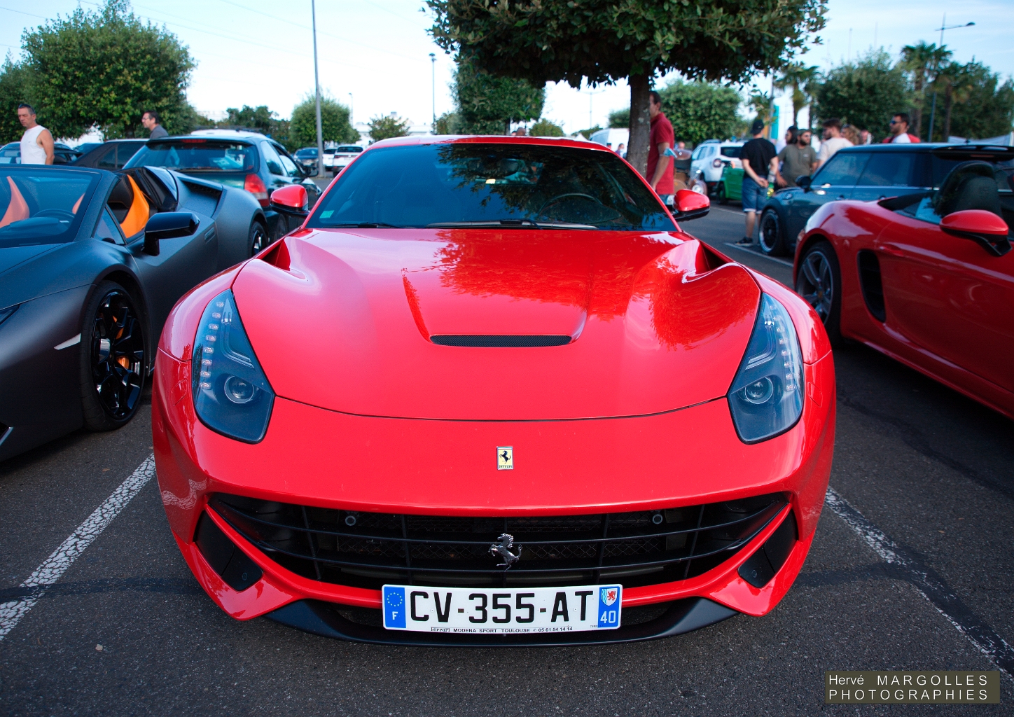 Ferrari F12 Berlineta-02.jpg